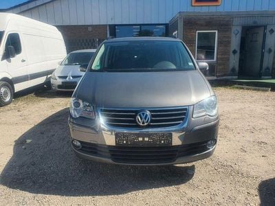 Second-hand VW Touran United 105 CP (77 kW) 2009 Gri Monovolum