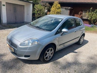 Gebraucht Fiat Grande Punto Dynamic 77 PS (56 kW) 2007 Grau Kleinwagen