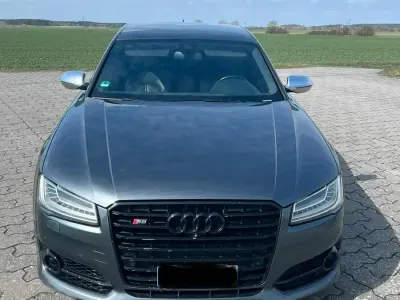 Gebraucht Audi S8 605 PS (444 kW) 2014 Grau Limousine