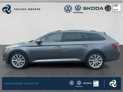 Gebraucht Skoda Superb Style 150 PS (110 kW) 2024 Graphitegrau metallic Kombi