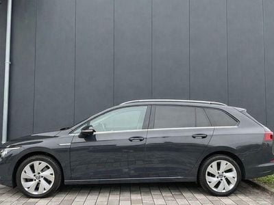 Gebraucht VW Golf VIII Style 150 PS (110 kW) 2022 Grau Kombi