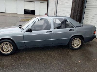 Gebraucht Mercedes 190 107 PS (78 kW) 1991 Grau Limousine