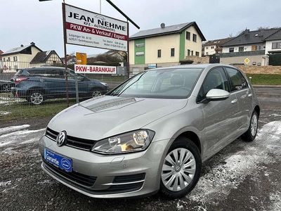 Gebraucht VW Golf VII Trendline 110 PS (80 kW) 2015 Tungsten silver metallic Kleinwagen