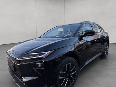 Neu Toyota bZ4X 164 kW (224 PS) 2026 Attitude back metallic SUV