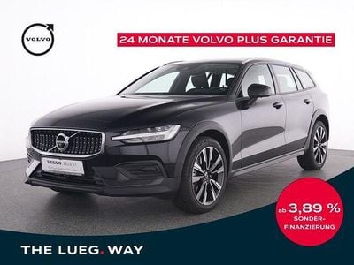 Usata Volvo V60 CC Pro 250 CV (183 kW) 2022 Nero Station wagon