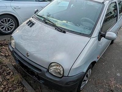 Gebraucht Renault Twingo 58 PS (42 kW) 2001 Silber Kleinwagen