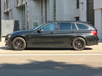 Gebraucht BMW 318 Sport Line 150 PS (110 kW) 2017 Schwarz Kombi