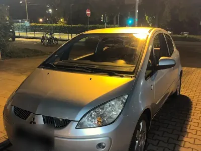 Gebraucht Mitsubishi Colt 75 PS (55 kW) 2006 Silber Limousine