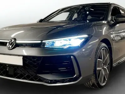 Gebraucht VW Passat R-line 272 PS (200 kW) 2025 Diabasgrau metallic Kombi