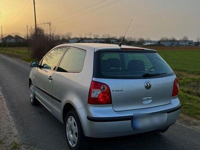 Gebraucht VW Polo 54 PS (39 kW) 2003 Silber Limousine