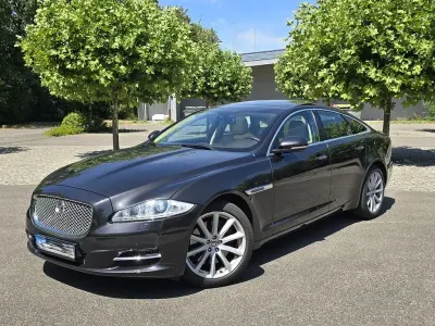 Gebraucht Jaguar XJ Premium Luxury 241 PS (177 kW) 2013 Grau Limousine