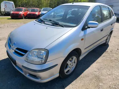 Brugt Nissan Almera Tino 115 HK (84 kW) 2004 Sølv MPV