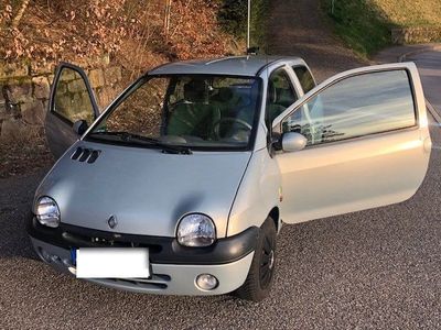 gebraucht Renault Twingo 1.2 Automatik - Sondermodell "Perrier"