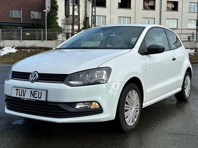 Gebraucht VW Polo 75 PS (55 kW) 2016 Weiß Kleinwagen