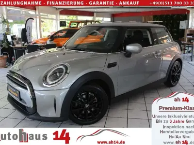 Gebraucht Mini Cooper 136 PS (100 kW) 2023 Silber Kleinwagen