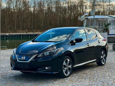 Schwarz Gebraucht 2020 Nissan Leaf N-Connecta Kleinwagen | 19.000 € (Etwas zu teuer)