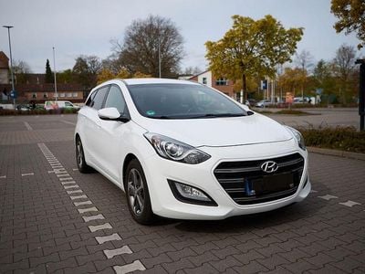 Gebraucht Hyundai i30 Classic 110 PS (80 kW) 2017 Weiß Kombi