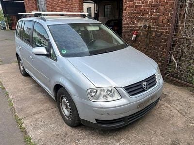 Usata VW Touran Trendline 105 CV (77 kW) 2004 Argento Monovolume