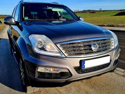Gebraucht Ssangyong (KGM) Rexton Quartz 155 PS (114 kW) 2015 Grau SUV