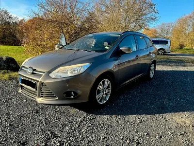 Gebraucht Ford Focus 116 PS (85 kW) 2011 Braun Kombi