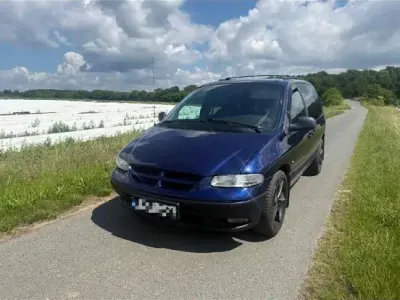 Gebraucht Chrysler Voyager 120 PS (88 kW) 1998 Blau Van / Kleinbus