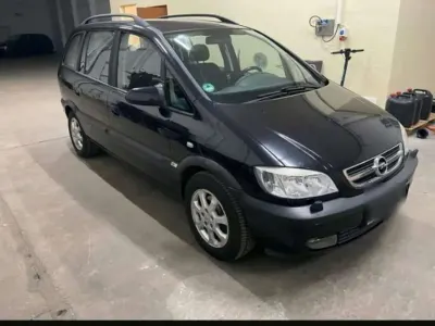 Gebraucht Opel Zafira Elegance 125 PS (91 kW) 2002 Van / Kleinbus