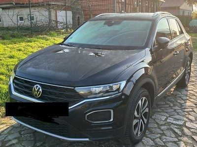 Second-hand VW T-Roc United 110 CP (80 kW) 2021 Negru SUV