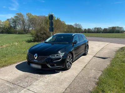 Gebraucht Renault Talisman GrandTour Initiale Paris 200 PS (147 kW) 2018 Schwarz Kombi