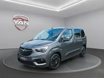Gebraucht Opel Combo Life 131 PS (96 kW) 2021 Grau Van / Kleinbus