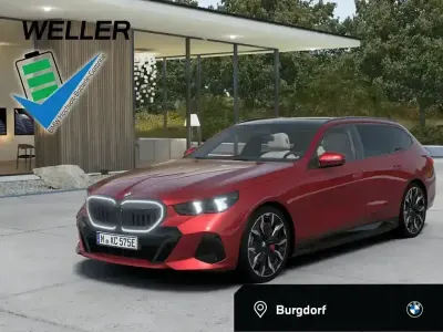 Second-hand BMW 550e M Sport 489 CP (359 kW) 2025 Roșu Break