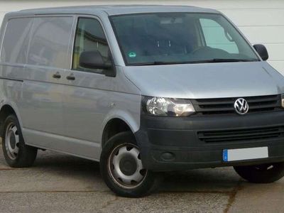 gebraucht VW Transporter T5mit Anhängerkupplung, Flügeltüren hinten