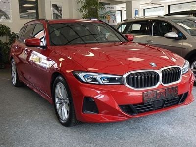 Gebraucht BMW 318 Sport Line 150 PS (110 kW) 2023 Rot Kombi