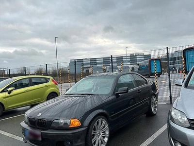 Gebraucht BMW 318 118 PS (86 kW) 2000 Schwarz Coupé