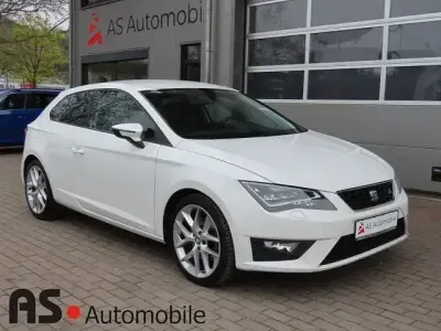 Używany Seat Leon SC FR 184 KM (135 kW) 2015 Biały Hatchback