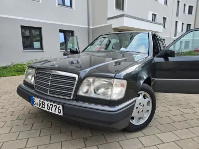 Gebraucht Mercedes E280 193 PS (141 kW) 1995 Schwarz Kombi