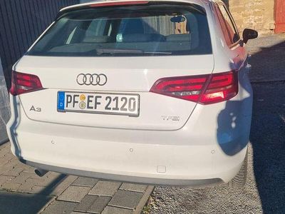 Weiß Gebraucht 2015 Audi A3 Sport Limousine | 9.800 € (Fairer Preis)