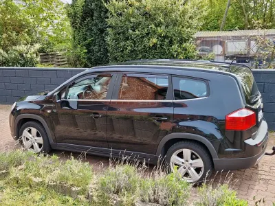 Używany Chevrolet Orlando LTZ 141 KM (103 kW) 2011 Czarny Minivan