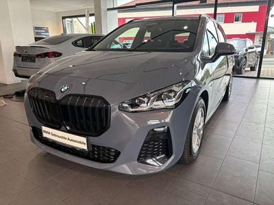 Gebraucht BMW 220 M Sport 170 PS (125 kW) 2025 Sparkling kupfergrau metallic Van / Kleinbus