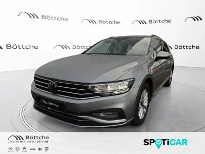 Gebraucht VW Passat Business 150 PS (110 kW) 2023 Pyritsilber metallic Kombi