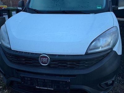 Gebraucht Fiat Doblò Trekking 95 PS (69 kW) 2019 Weiß Van / Kleinbus