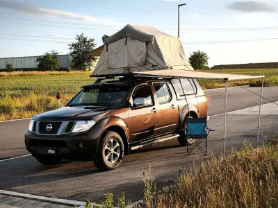Gebraucht Nissan Navara Platinum 190 PS (139 kW) 2015 Black pepper Pickup