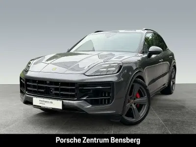 Gebraucht Porsche Cayenne GTS 500 PS (367 kW) 2024 Grau SUV