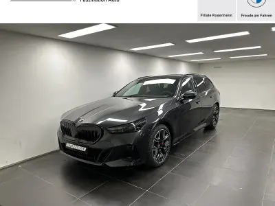Neu BMW 540 M Sport 303 PS (222 kW) 2026 Grau Limousine