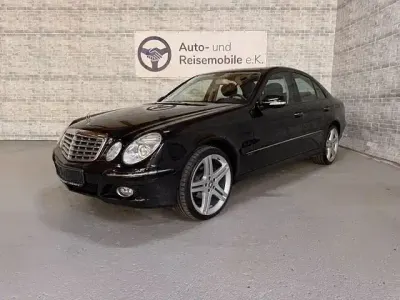 Gebraucht Mercedes E220 Elegance 170 PS (125 kW) 2008 Schwarz Limousine