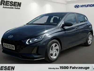 Neu Hyundai i20 Select 90 PS (66 kW) 2026 Grau Kleinwagen