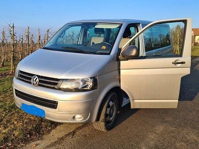 Silber Gebraucht 2011 VW Multivan Van | 17.000 € (Guter Preis)