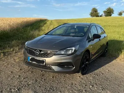 Gebraucht Opel Astra Design & Tech 131 PS (96 kW) 2021 Grau Kombi