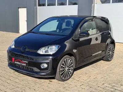 Begagnad VW up! high up! 90 HK (66 kW) 2018 Svart Halvkombi