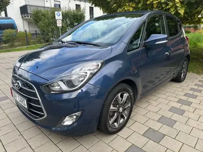 Gebraucht Hyundai i20 Space Plus 90 PS (66 kW) 2018 Blau Van / Kleinbus