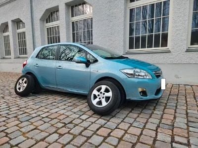 Gebraucht Toyota Auris Hybrid 99 PS (72 kW) 2011 Blau Limousine
